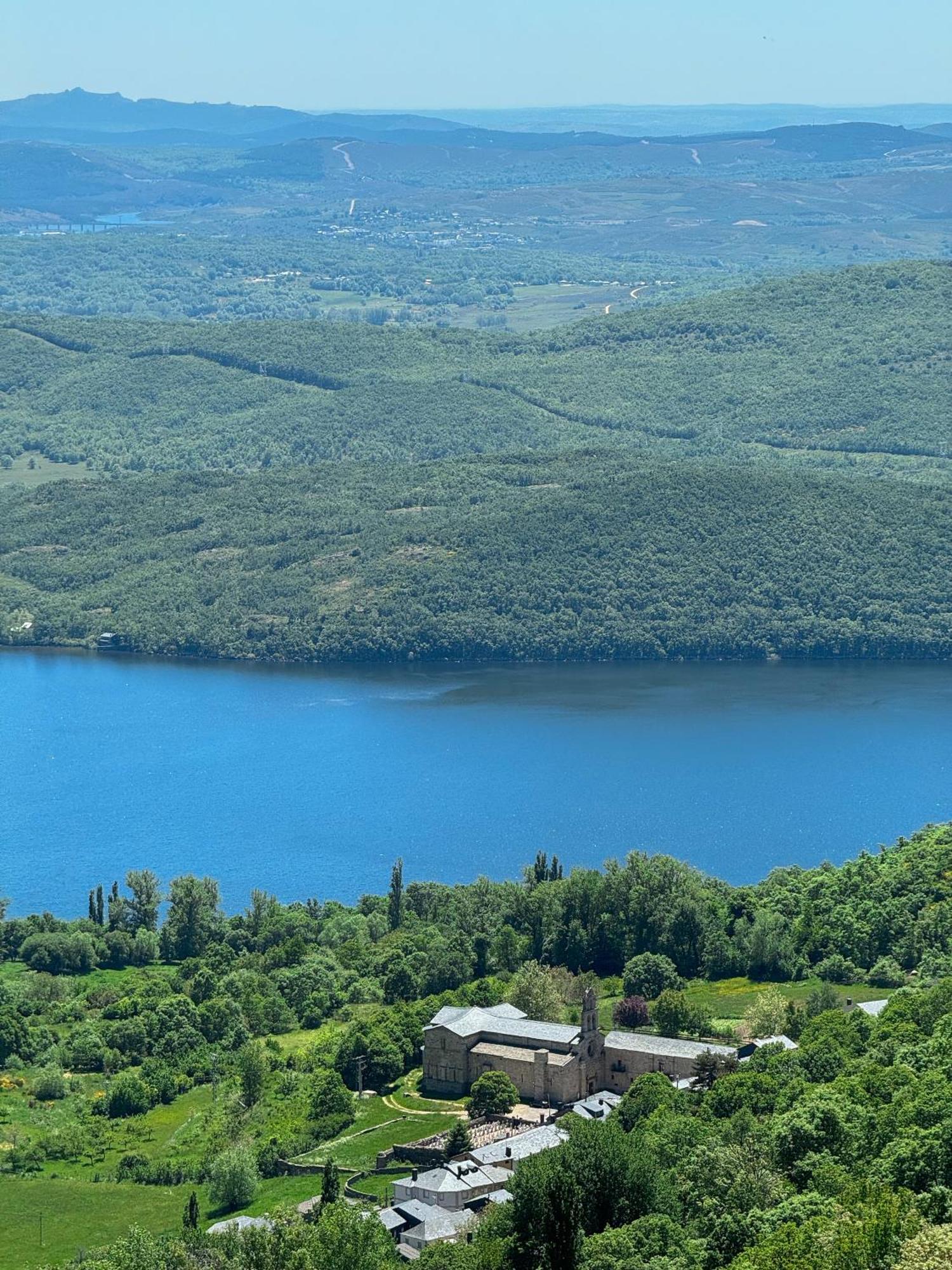 Apartamentos Sanabria Galende エクステリア 写真